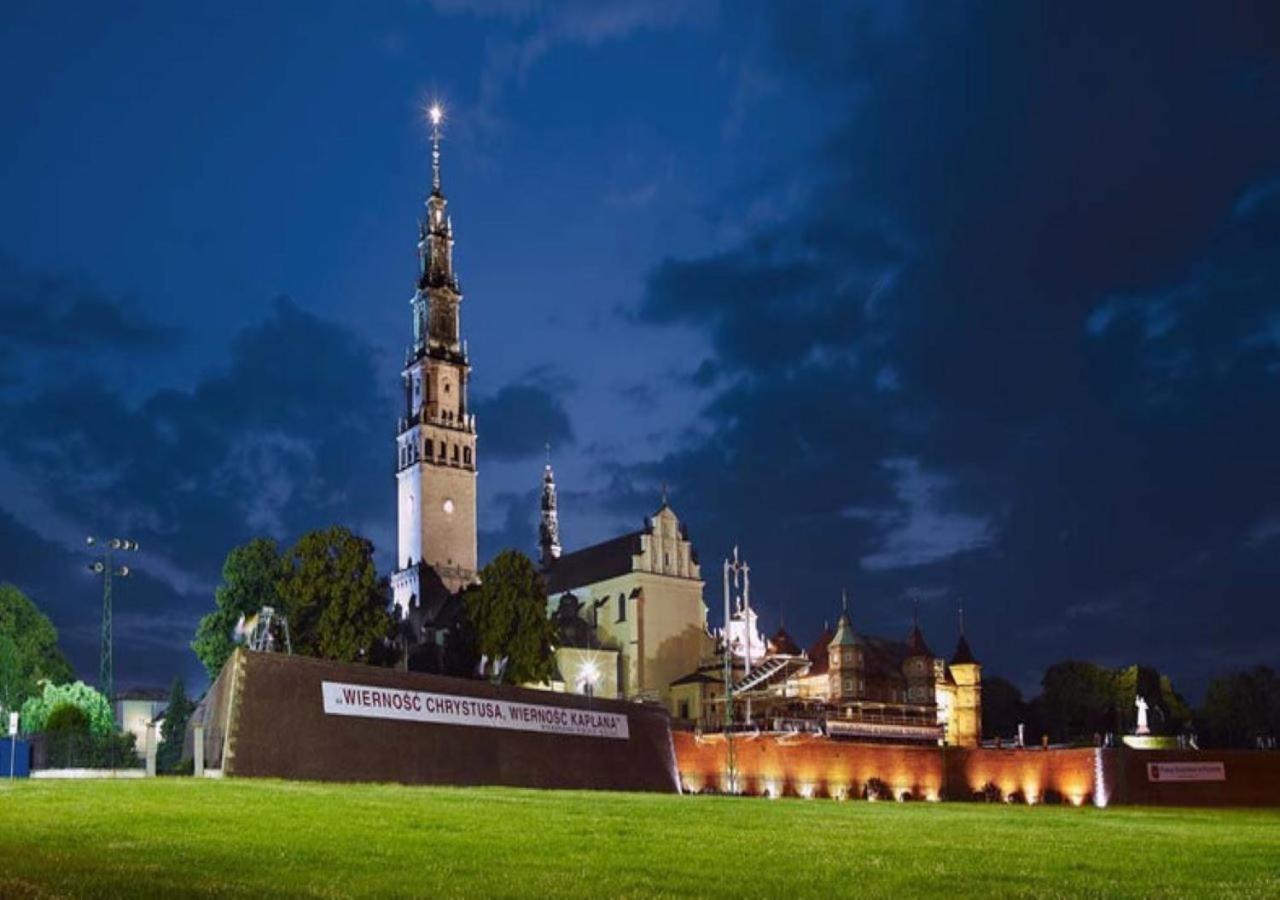 Apartamenty Czestochowa Eu "Parking Gratis" Exterior photo